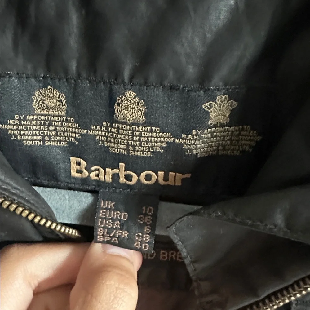 Barbour Women's wax like  Jacket size US 6 - Picture 5 of 9